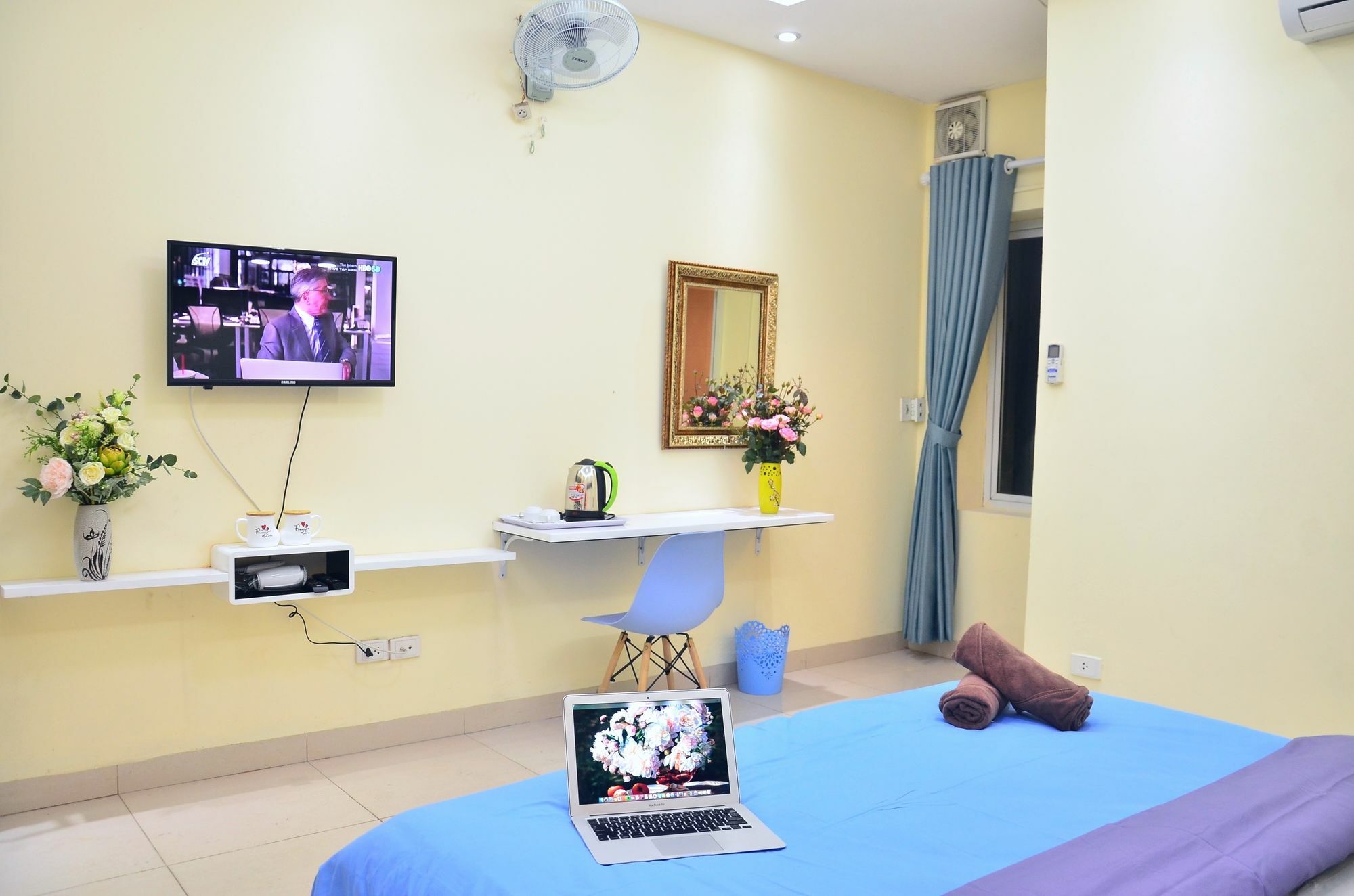 Bee House - Near Opera House, Hoan Kiem Appartement